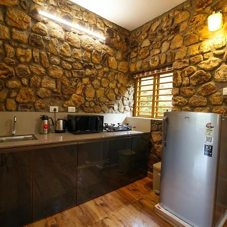Tiyans Stone Castle Private Tea Villa Vagamon By Voye Homes Dış mekan fotoğraf