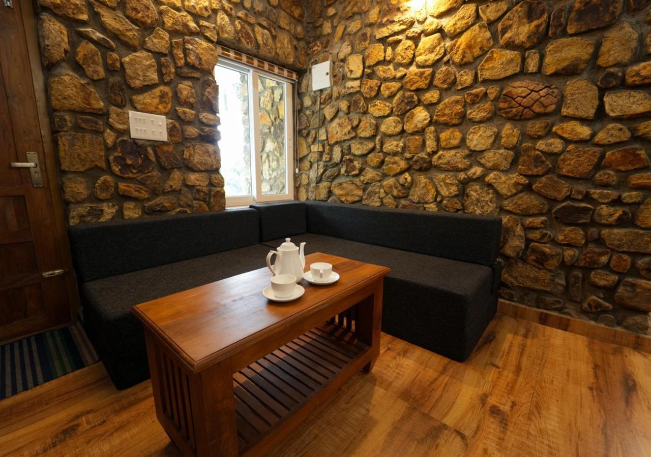 Tiyans Stone Castle Private Tea Villa Vagamon By Voye Homes Dış mekan fotoğraf
