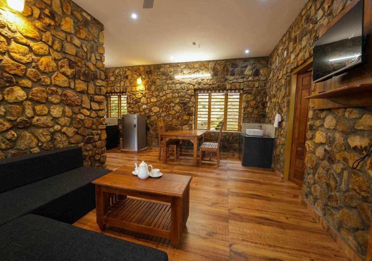 Tiyans Stone Castle Private Tea Villa Vagamon By Voye Homes Dış mekan fotoğraf